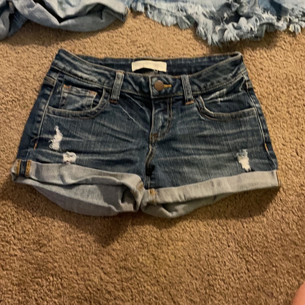 Shorts - Picture 12 of 14